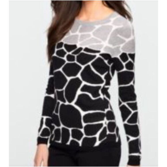 Talbots Black Gray Giraffe Print Knit Pullover Sweater Size Medium - Picture 1 of 8